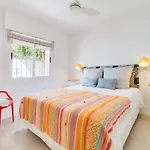 Casa Torre Y Mar With 2 Bedrooms Pool Barbecue Patio & Sun Terrace تورّيفيِخا