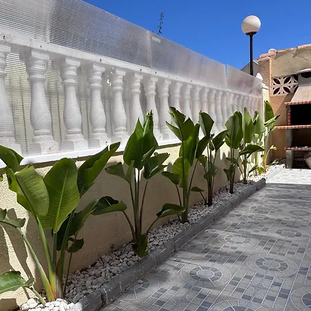 Casa Torre Y Mar With 2 Bedrooms Pool Barbecue Patio & Sun Terrace * Torrevieja
