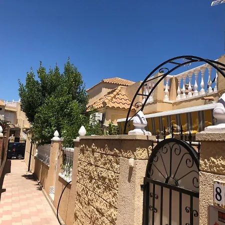 Casa Torre Y Mar With 2 Bedrooms Pool Barbecue Patio & Sun Terrace טורבייחה